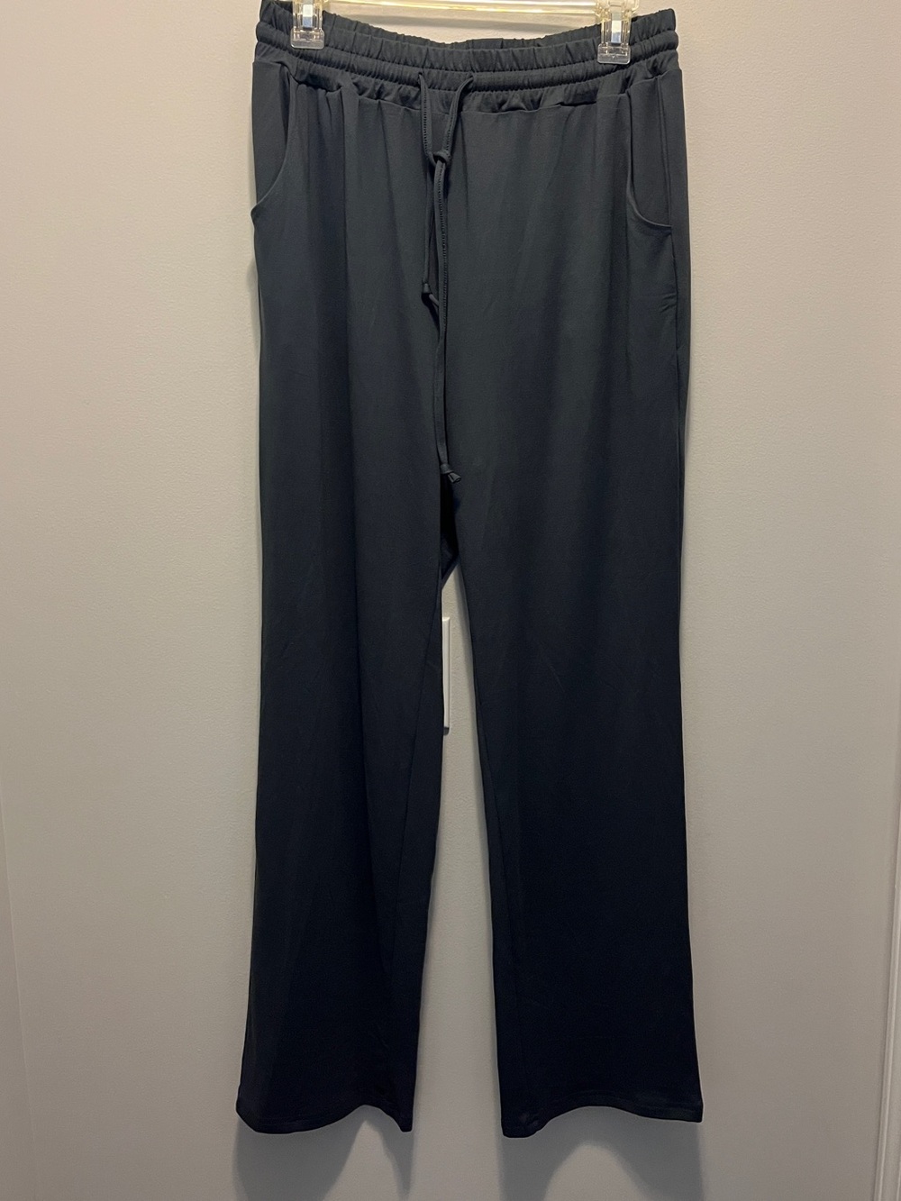 Dibaolong Black Drawstring Joggers